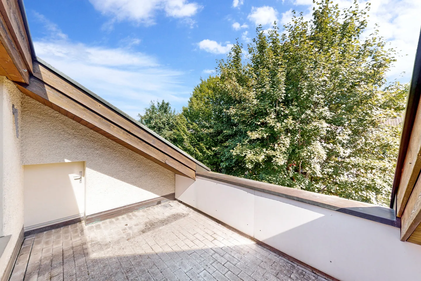 Attic apartment with fireplace - limited until 30.06.2027 - Photo 8 of 8