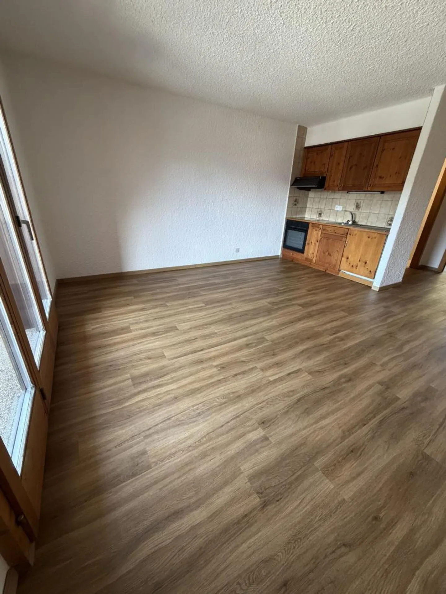 Escale 14 - 2 Rooms for Rent Year-Round - Photo 2 of 8