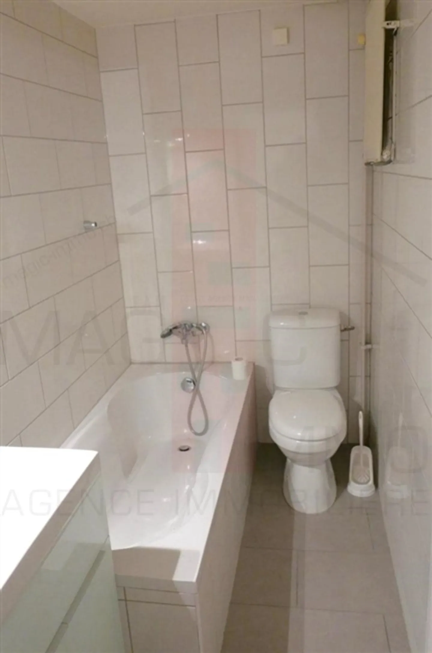 Bien d'investissement dans la vieille ville de Porrentruy. 7,5% NET - Photo 9 sur 14