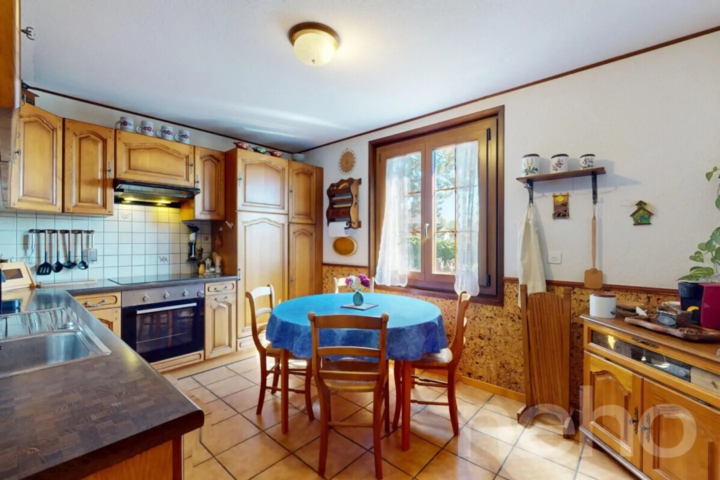 Casa affascinante con giardino, vista sulla campagna e grande potenziale - Foto 10 di 12