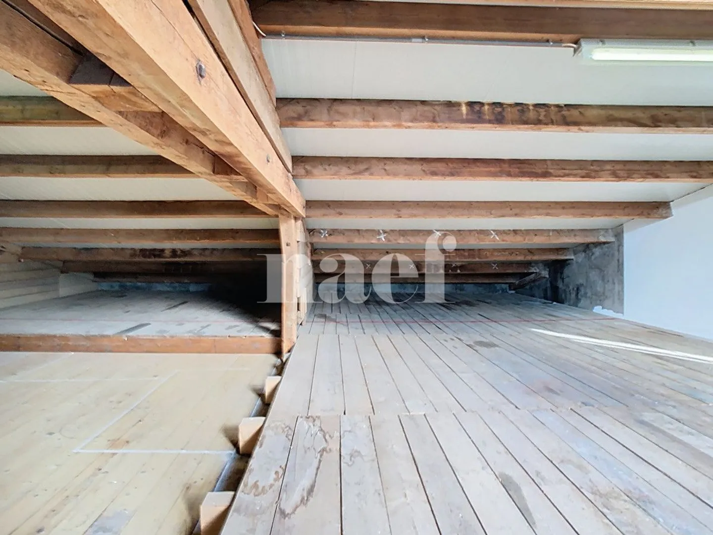 Deposit - Photo 4 of 12