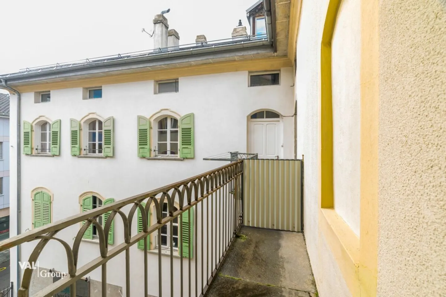 Charmante Altbauwohnung mit viel Potenzial und historischem Flair - Foto 9 von 15