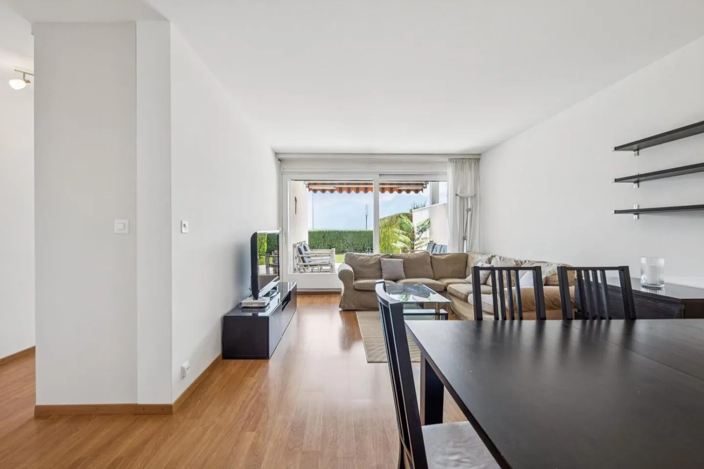 Rare opportunity, apartment on Blumenquai - Photo 5 of 11