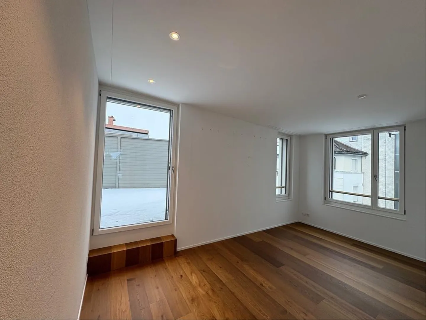 Exclusive penthouse apartment with two terraces in the heart of Einsiedeln - Photo 7 of 12