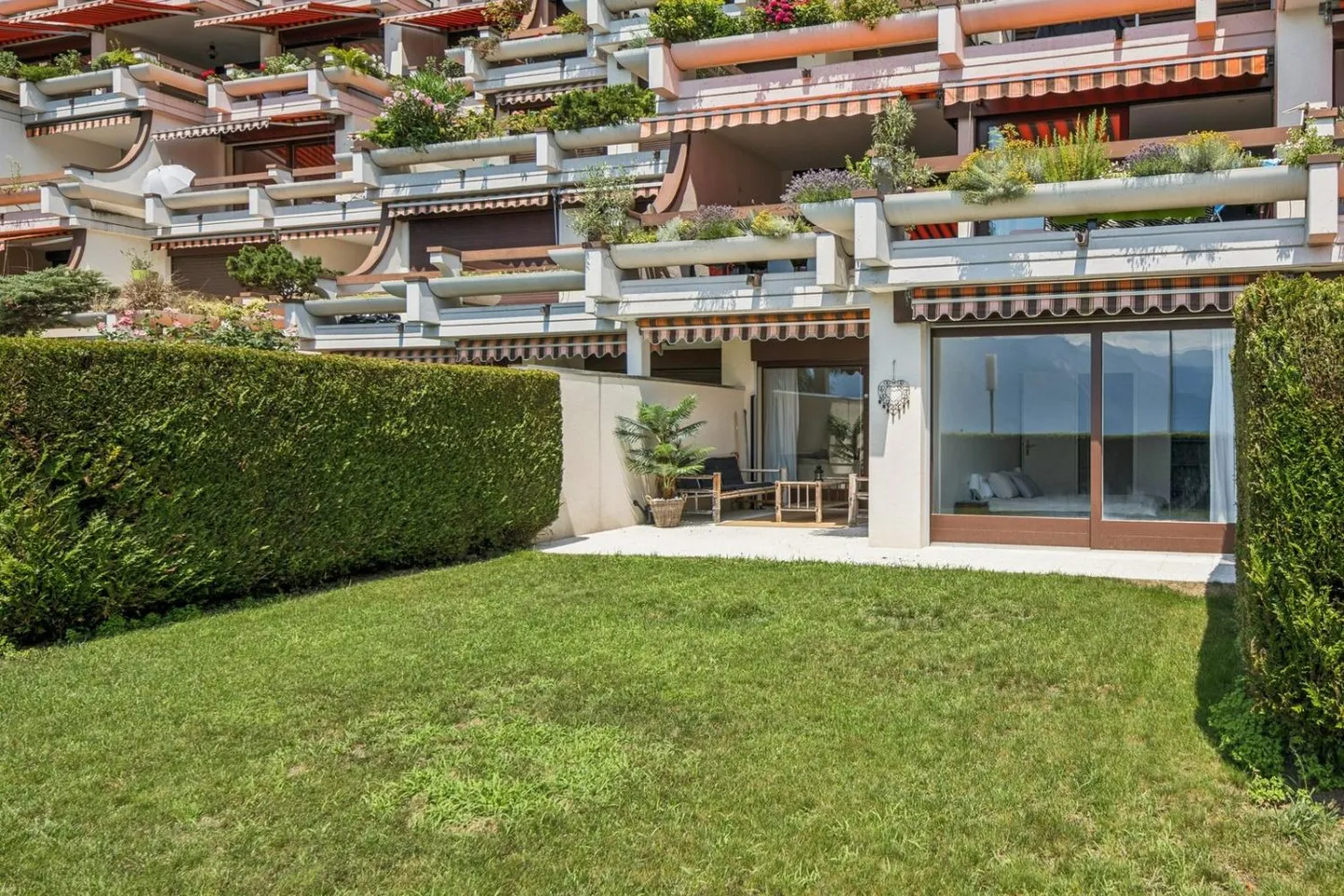 Rare opportunity, apartment on Blumenquai - Photo 10 of 11