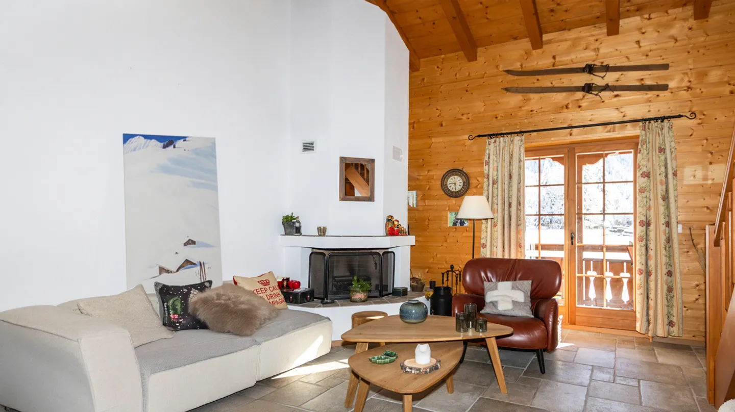 For Sale 4.5 Room Apartment in the Heart of Diablerets - Photo 4 of 12
