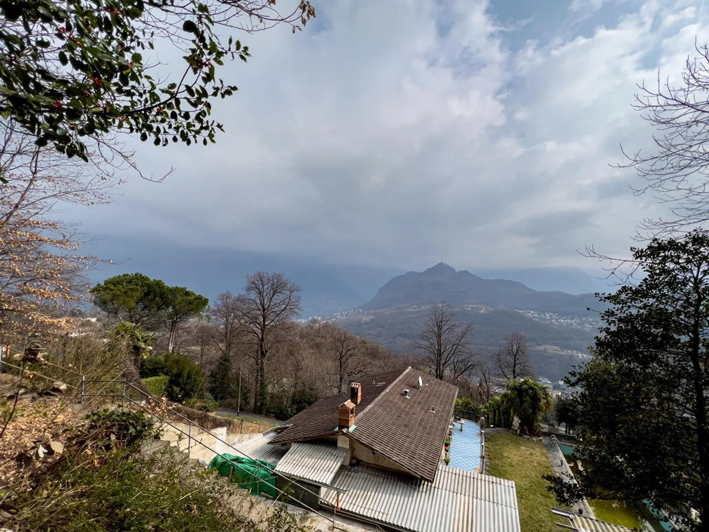 Einfamilienhaus mit großem Grundstück in Agra - Foto 3 von 5