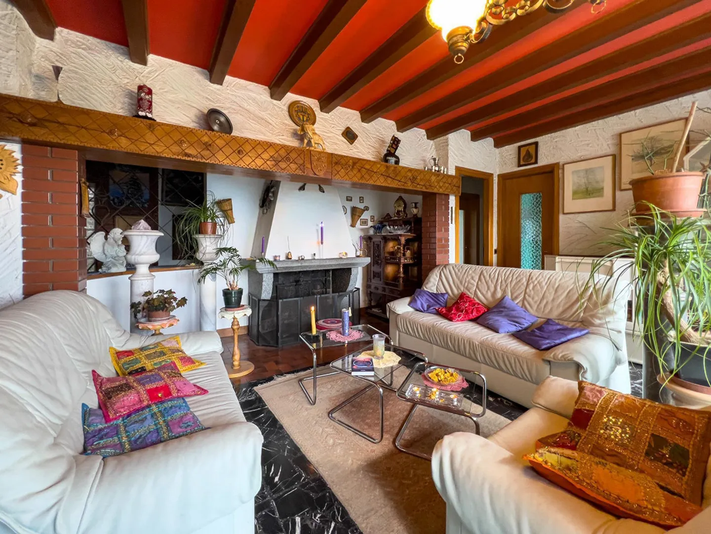 Einfamilienhaus mit großem Grundstück in Agra - Foto 1 von 5