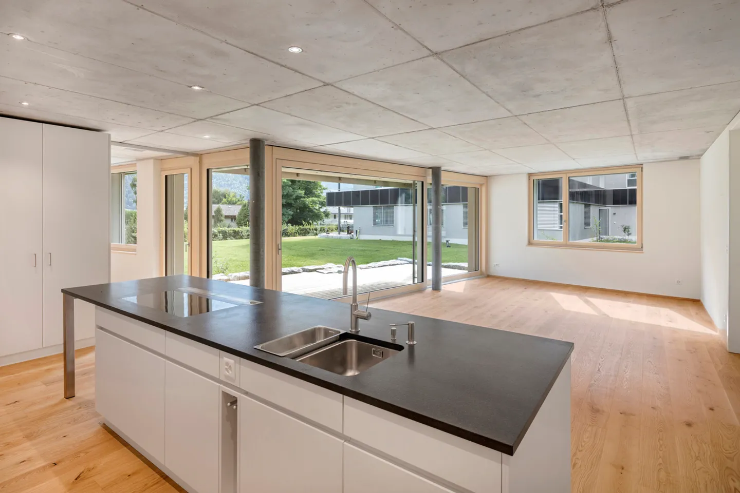 Modernes Chalet in der Natur - Foto 2 von 8