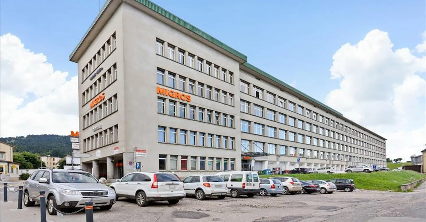 Superfici di 220m2 - Contratto di affitto flessibile - Consegna con camion e carrello elevatore - Foto 3 di 6