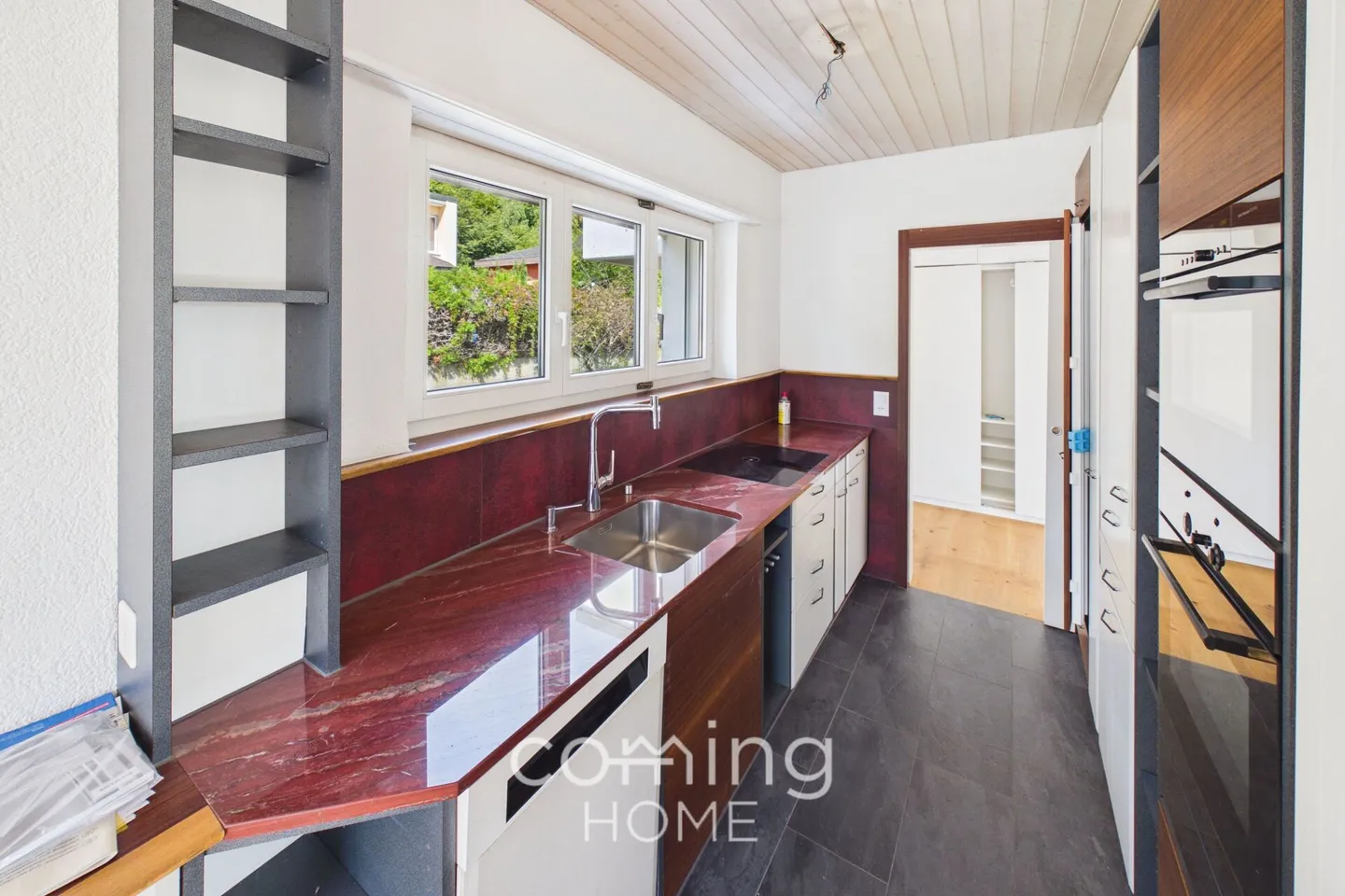 Casa unifamiliare di 7,5 stanze modernizzata con vista panoramica a Lohn-Ammannsegg - Foto 7 di 19