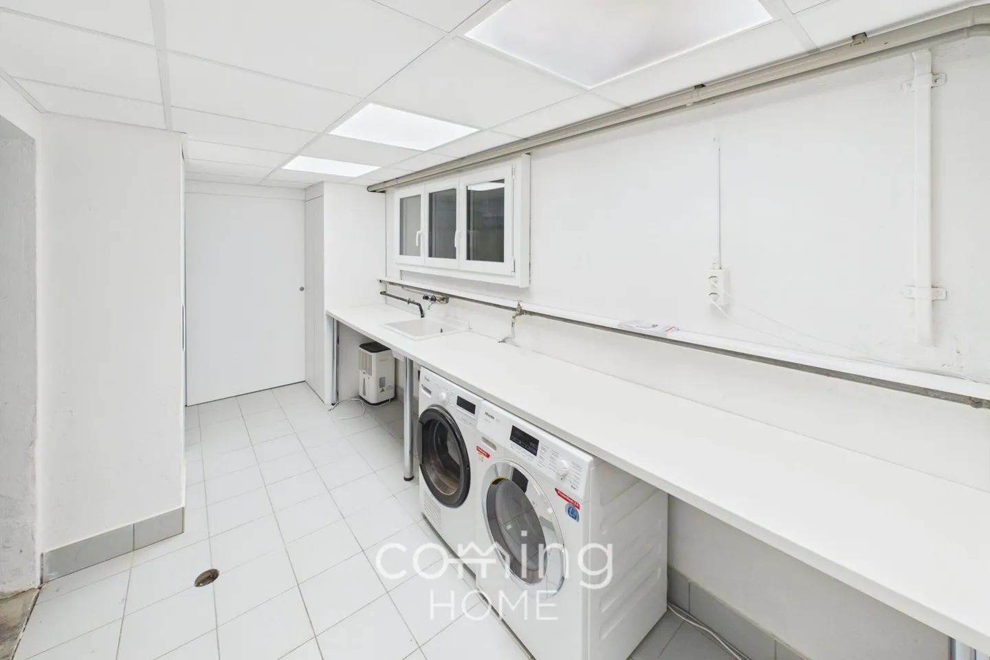 Casa unifamiliare di 7,5 stanze modernizzata con vista panoramica a Lohn-Ammannsegg - Foto 9 di 19