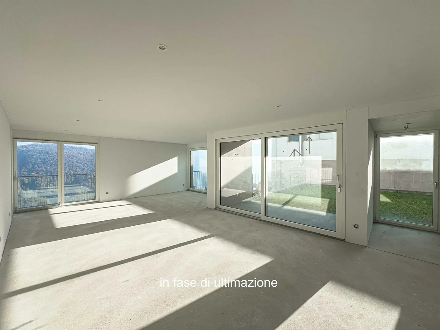 Villa mit Garten in Agra - Foto 3 von 9