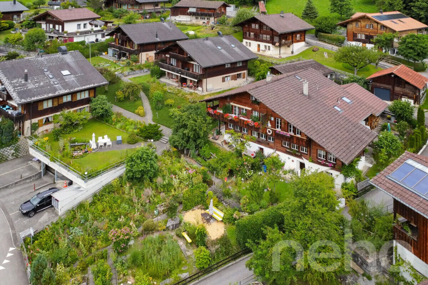 Chalet spazioso con panorama montano e giardino da sogno - Foto 2 di 12