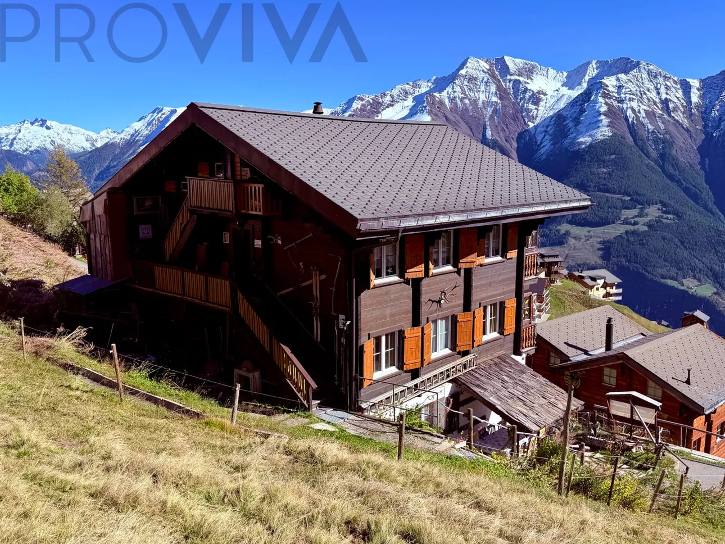 Perfetto per le vacanze in famiglia e opportunità di investimento attraenti - Foto 1 di 8