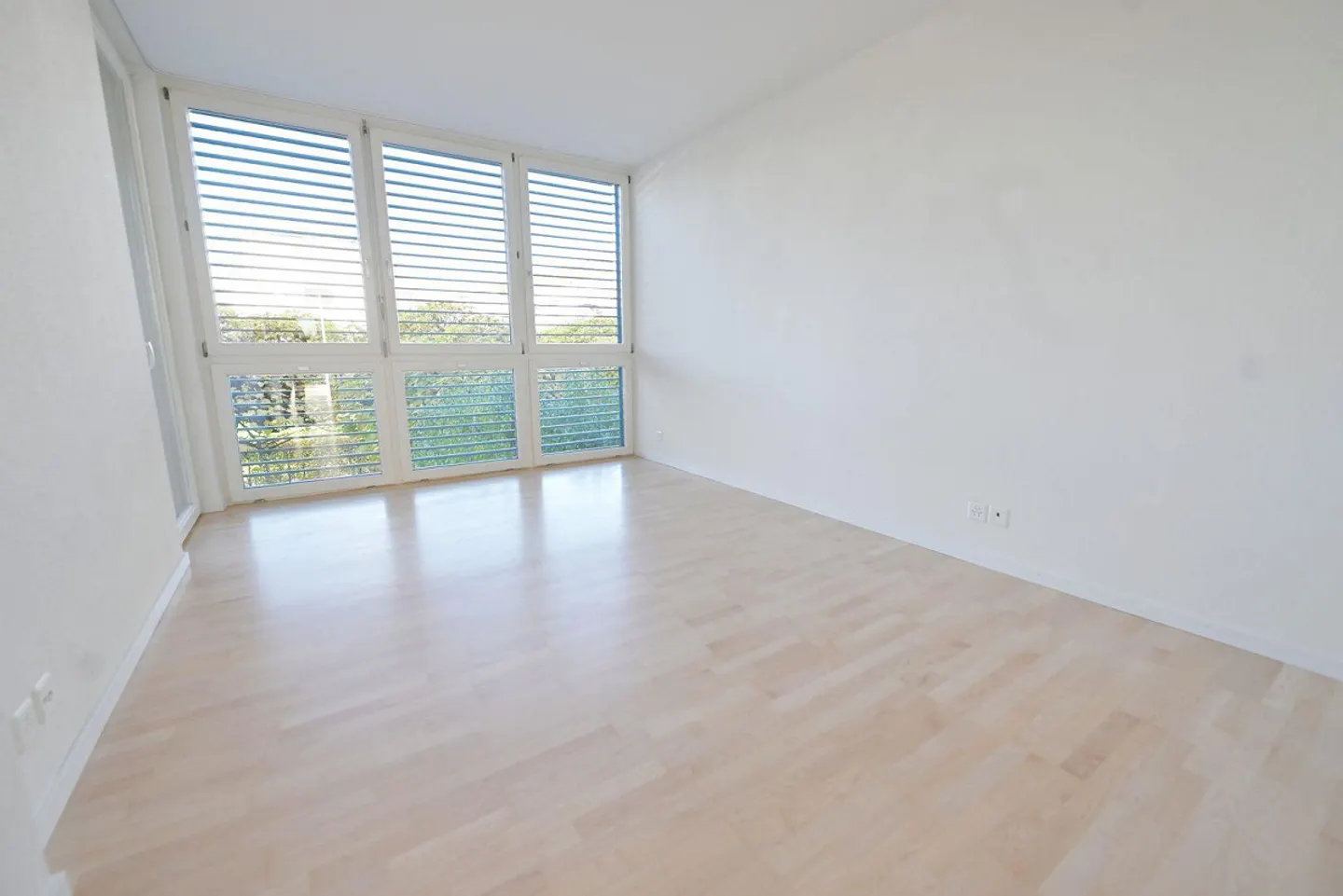 Light, Air and Quality of Life – Your New Home in Gossau ZH - Photo 5 of 10