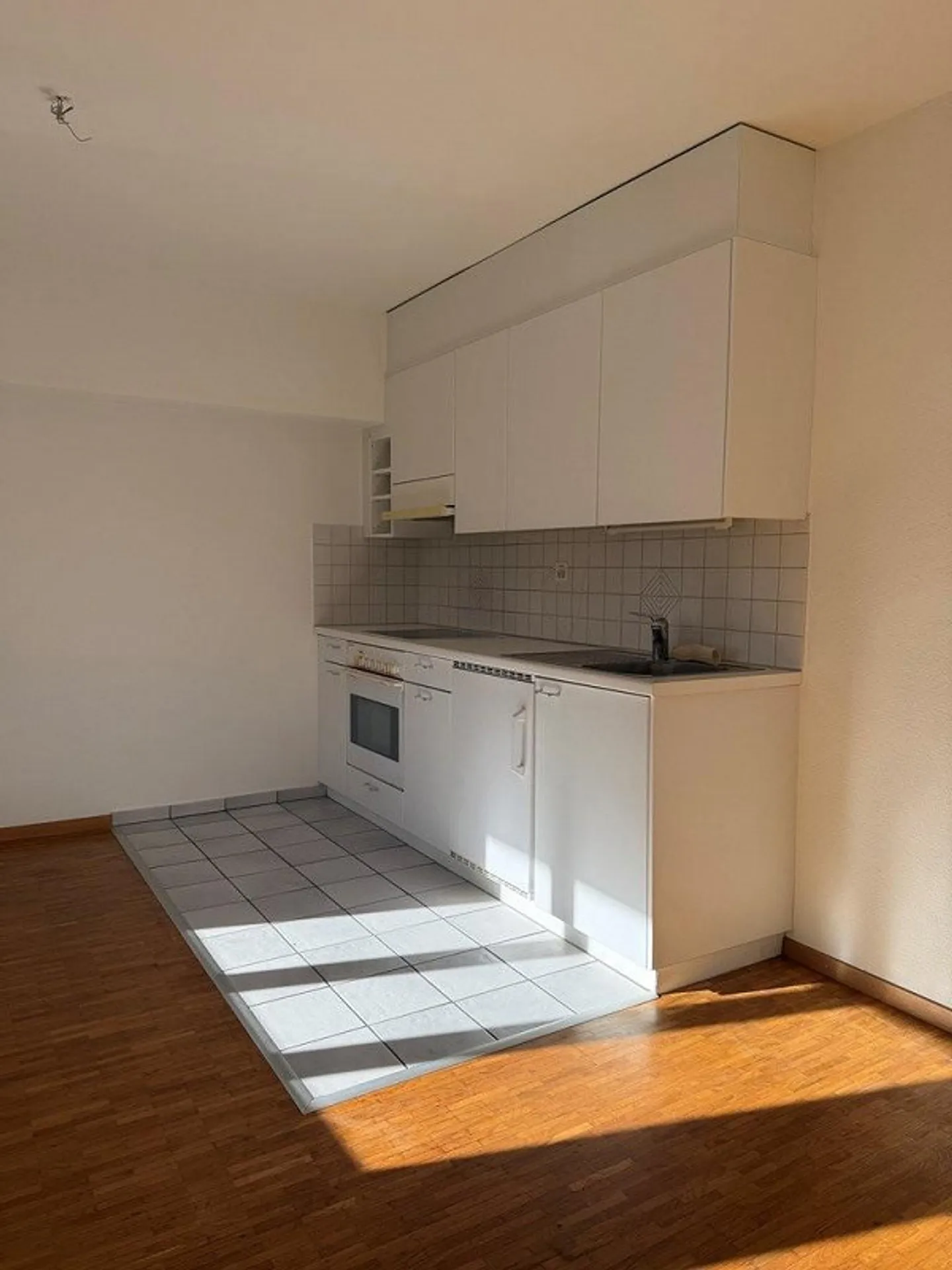 Appartamento singolo moderno - Foto 2 di 8