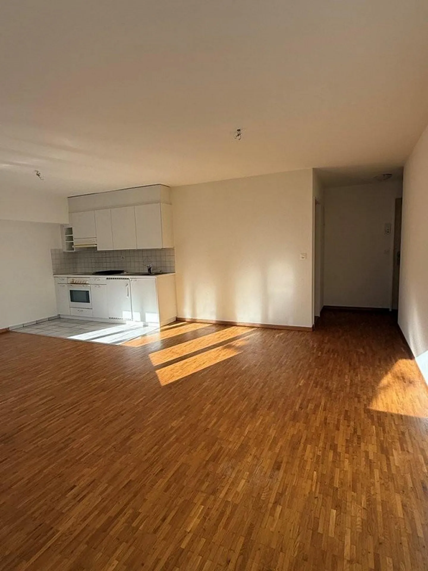 Appartamento singolo moderno - Foto 5 di 8