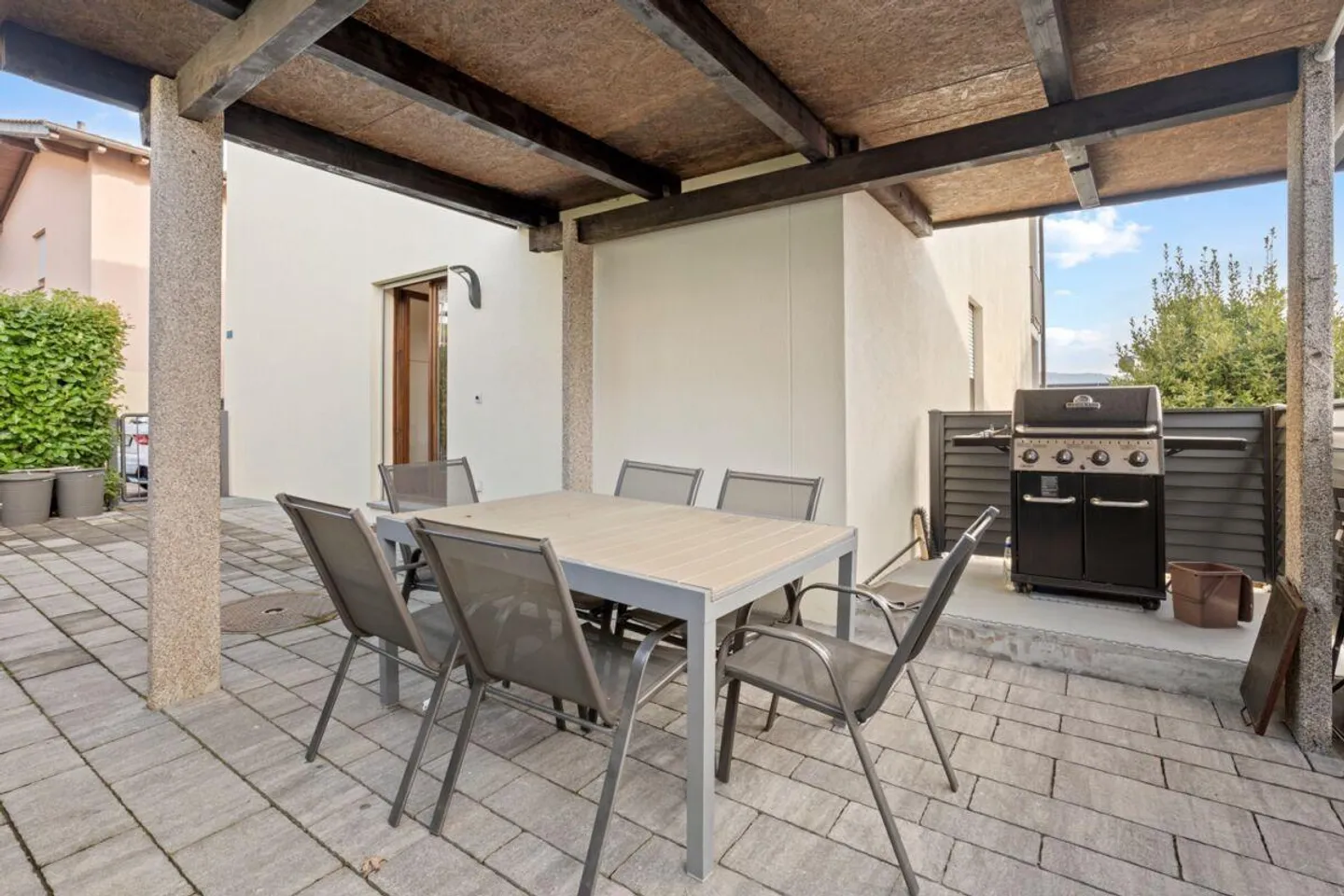 Semi-detached house with garden and view - Photo 17 of 30