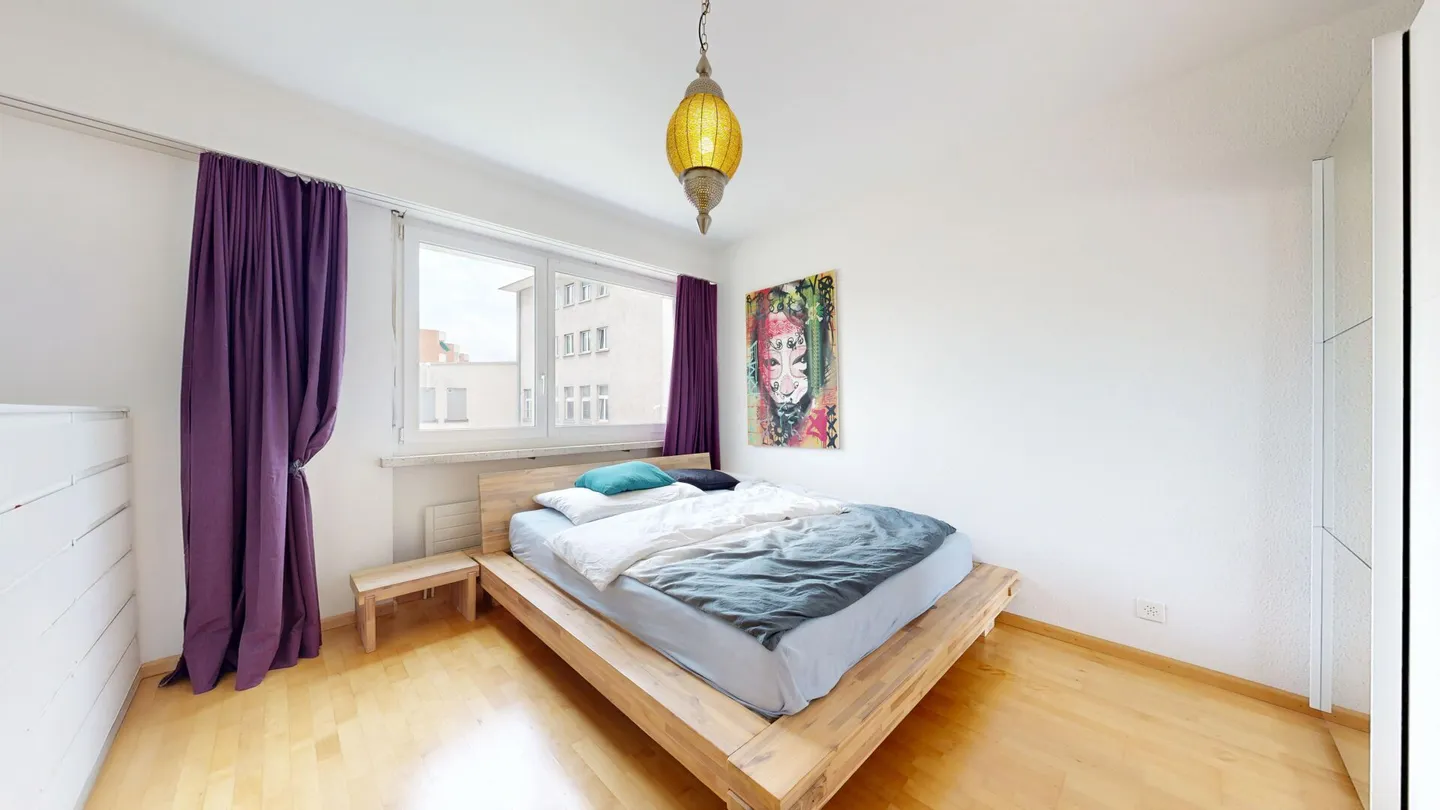 Appartamento accogliente con ampio balcone, cantina e posto auto - Foto 7 di 14