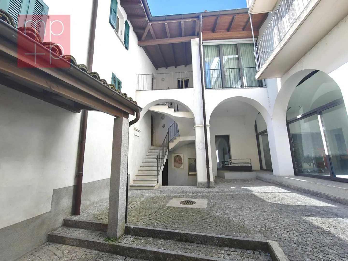 Villa - Mendrisio - Photo 1 of 8