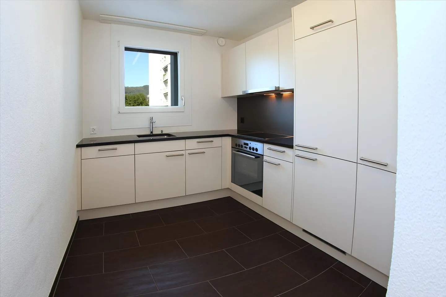 A Home for the Whole Family. - Photo 3 of 9