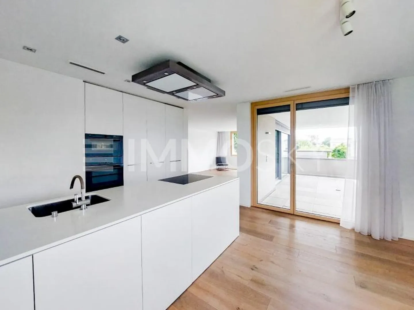 Deux niveaux, beaucoup de style - Emplacement calme et vue fantastique - Photo 3 sur 8