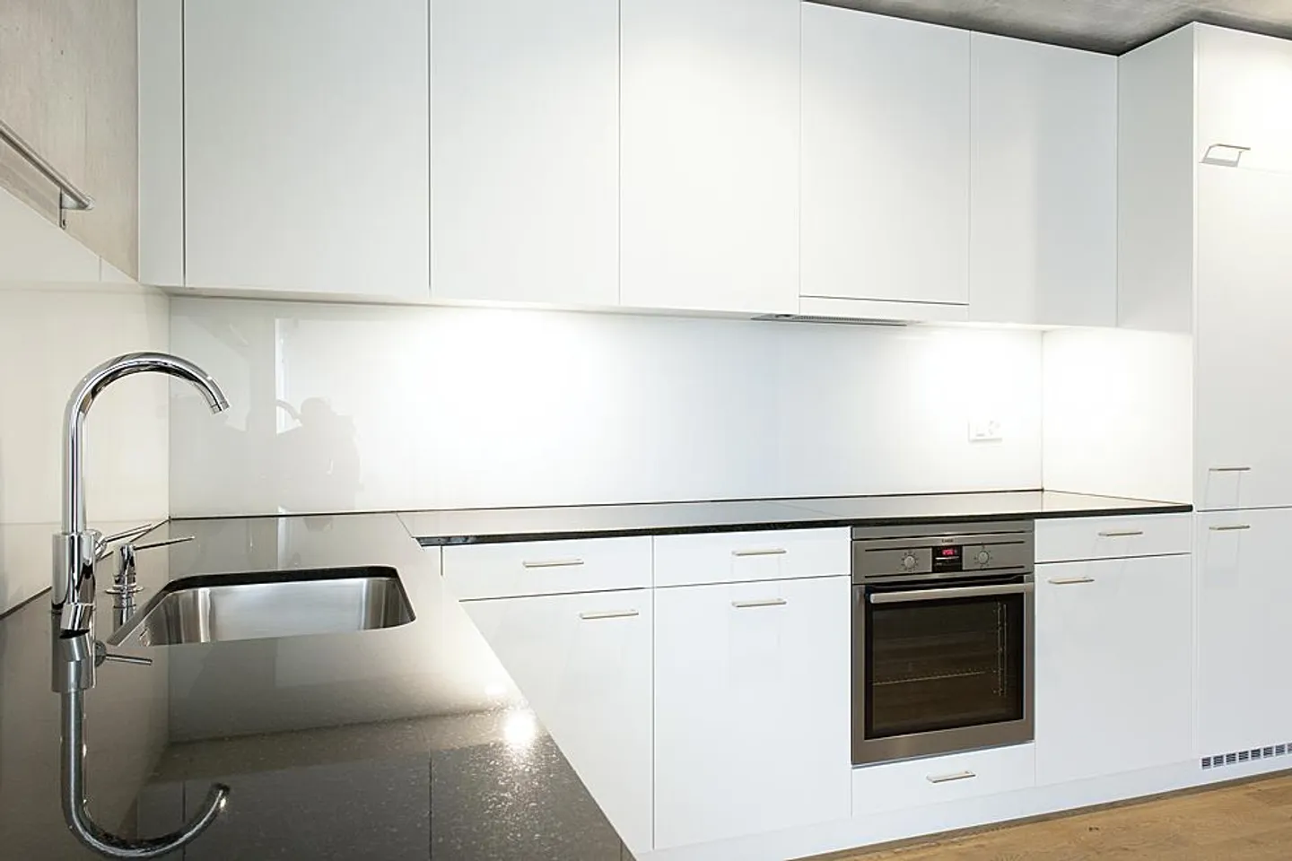 Modern Attic 2 1/2 Rooms Near the Center - Photo 1 of 12