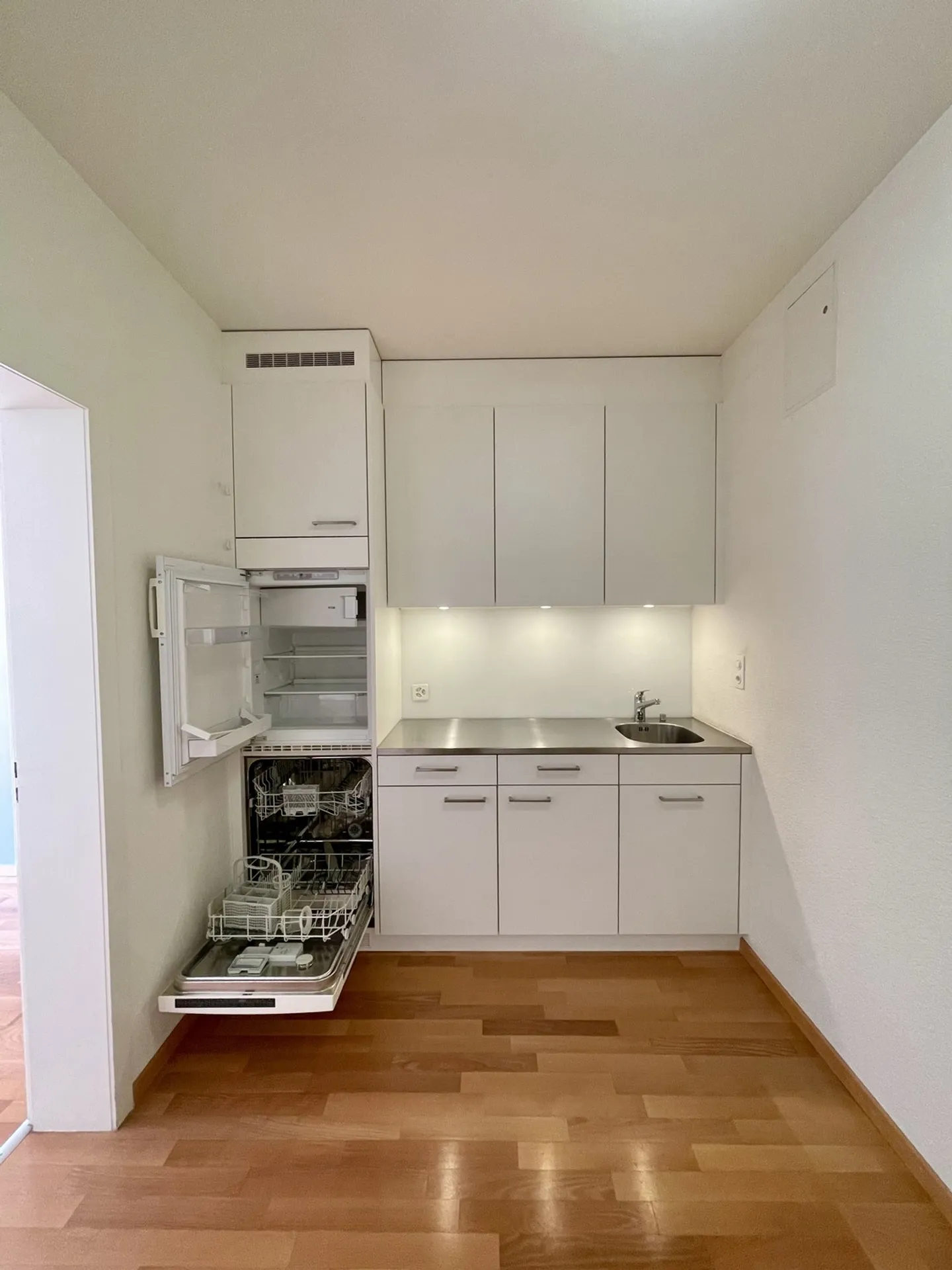 Office space for rent - Photo 12 of 13