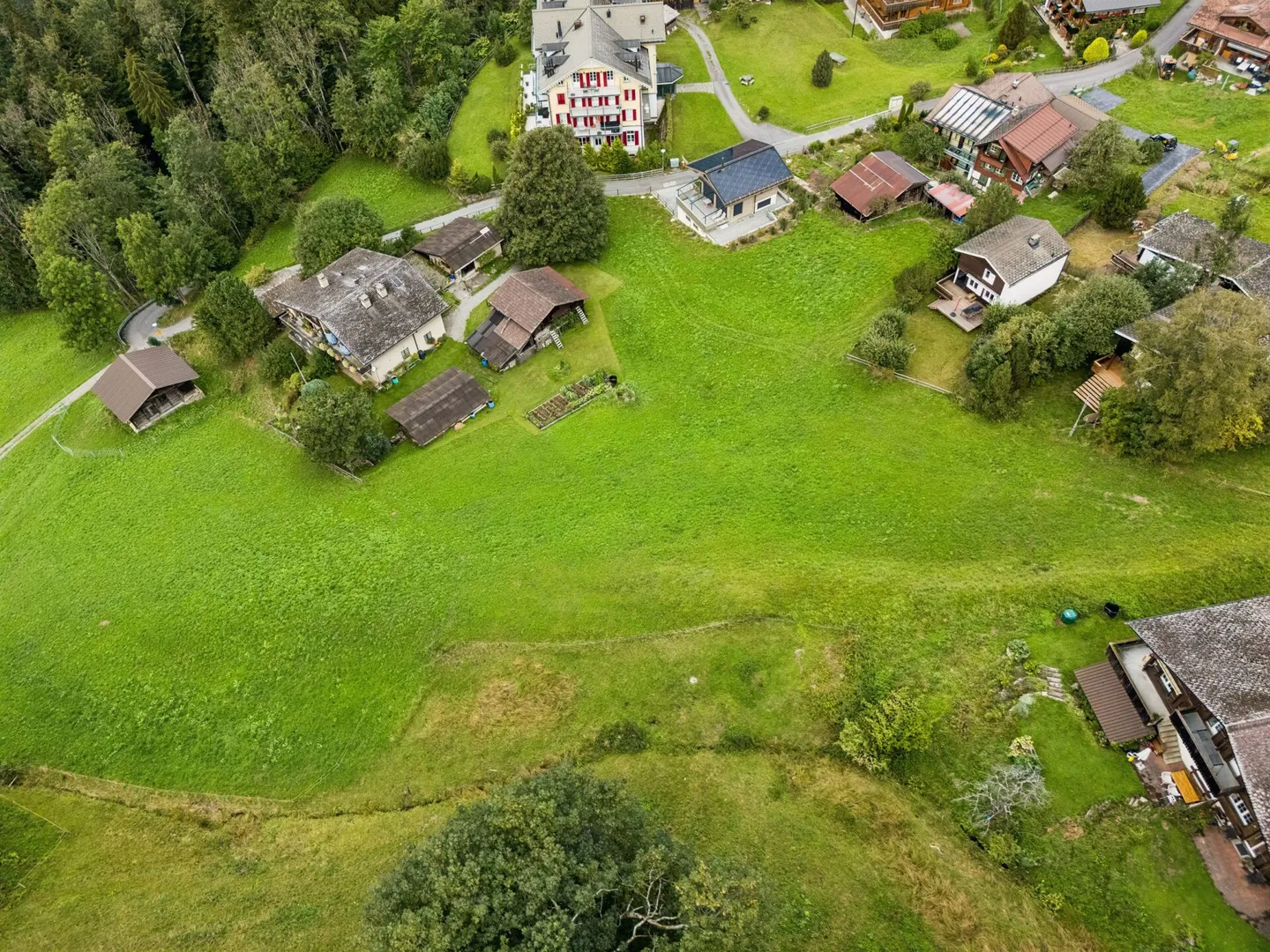 Spacious building plot in a very good location in Wengen - Photo 7 of 13