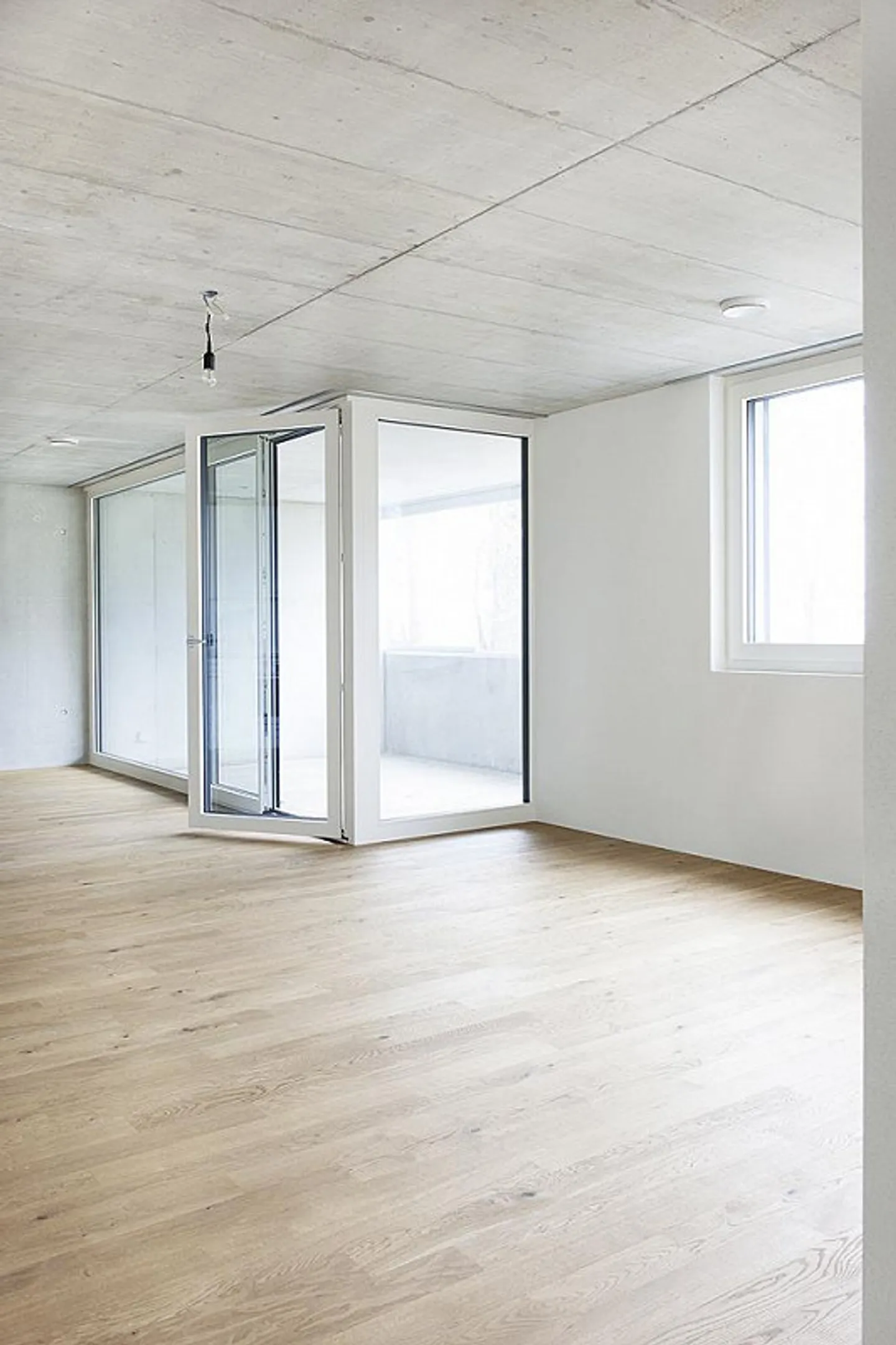 Modern Attic 2 1/2 Rooms Near the Center - Photo 7 of 12