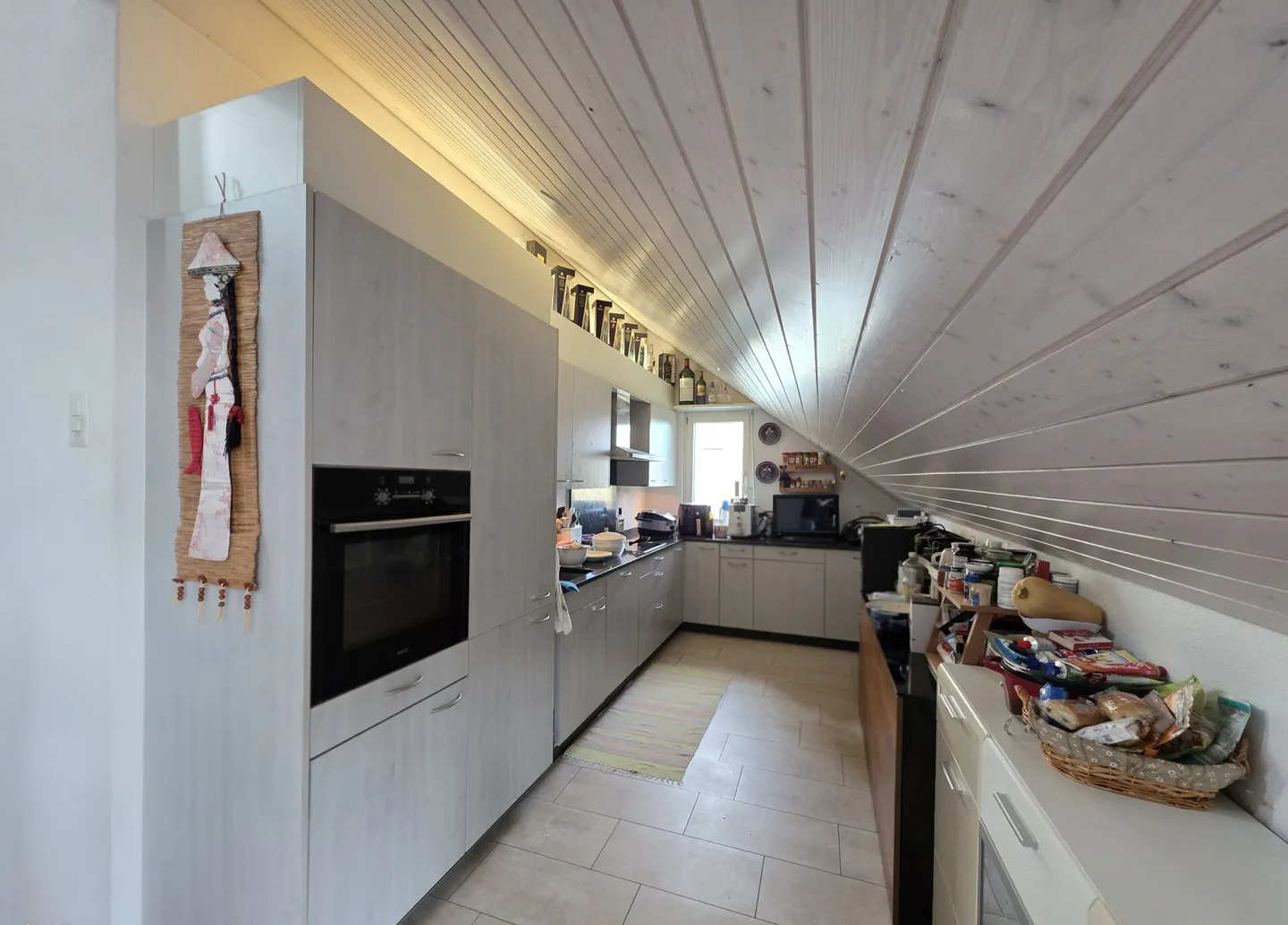 Vivere sopra i tetti di Würenlos! Elegante appartamento maisonette di 6,5 stanze - Foto 6 di 14