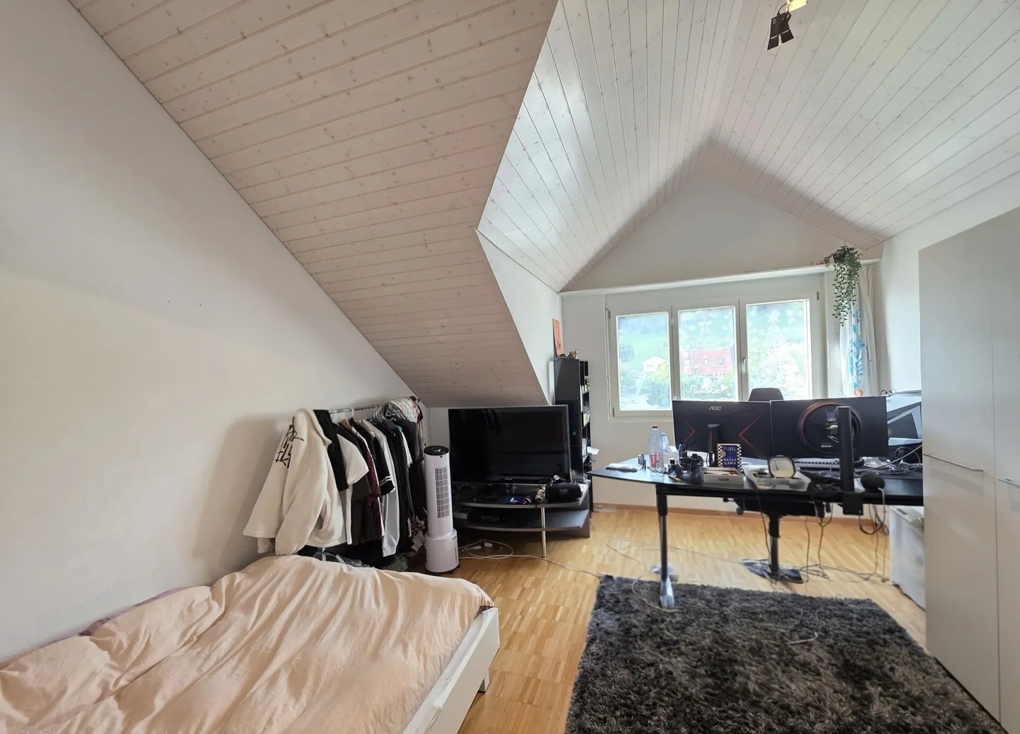Vivere sopra i tetti di Würenlos! Elegante appartamento maisonette di 6,5 stanze - Foto 8 di 14
