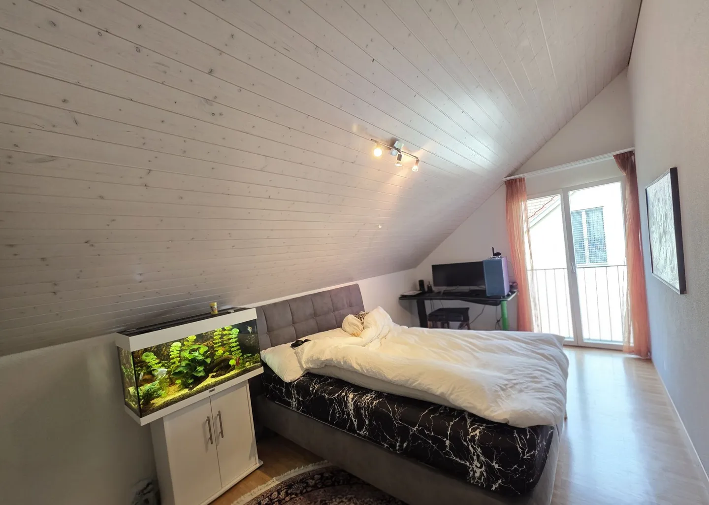Vivere sopra i tetti di Würenlos! Elegante appartamento maisonette di 6,5 stanze - Foto 11 di 14