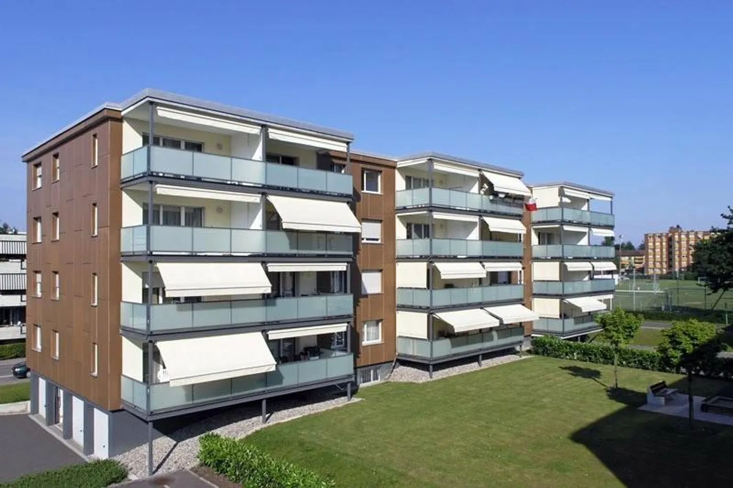 Appartement 2 pièces dans un quartier résidentiel calme - Photo 1 sur 5