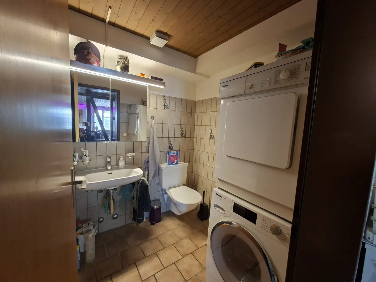 Charmante Altbau 3.5-Zimmer-Wohnung im Steuerparadies Oberwil-Lieli - Foto 8 von 16