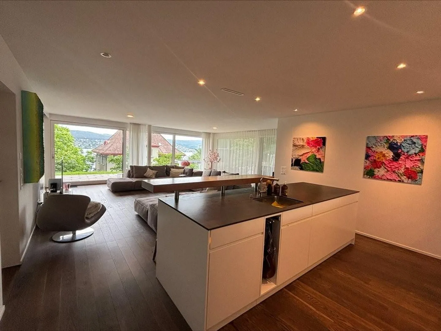 Appartamento giardino 4,5 locali eccezionalmente spazioso con vista sul lago - Foto 4 di 12
