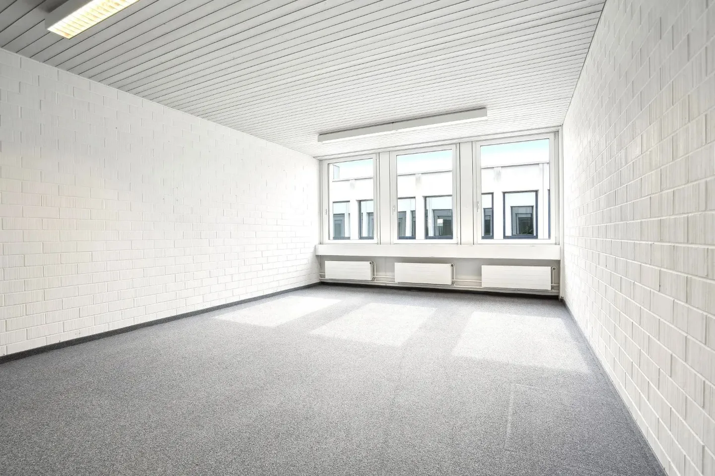 Commercial for rent, Grindelstrasse 6, in Bassersdorf, Switzerland - Photo 6 of 13