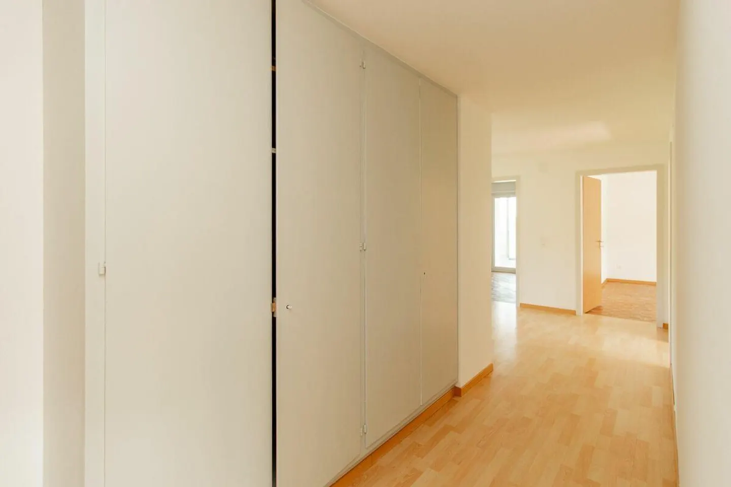 Charmante Wohnung mit Balkonen - Foto 4 von 11