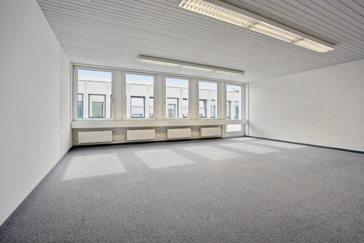 Commercial for rent, Grindelstrasse 6, in Bassersdorf, Switzerland - Photo 11 of 13