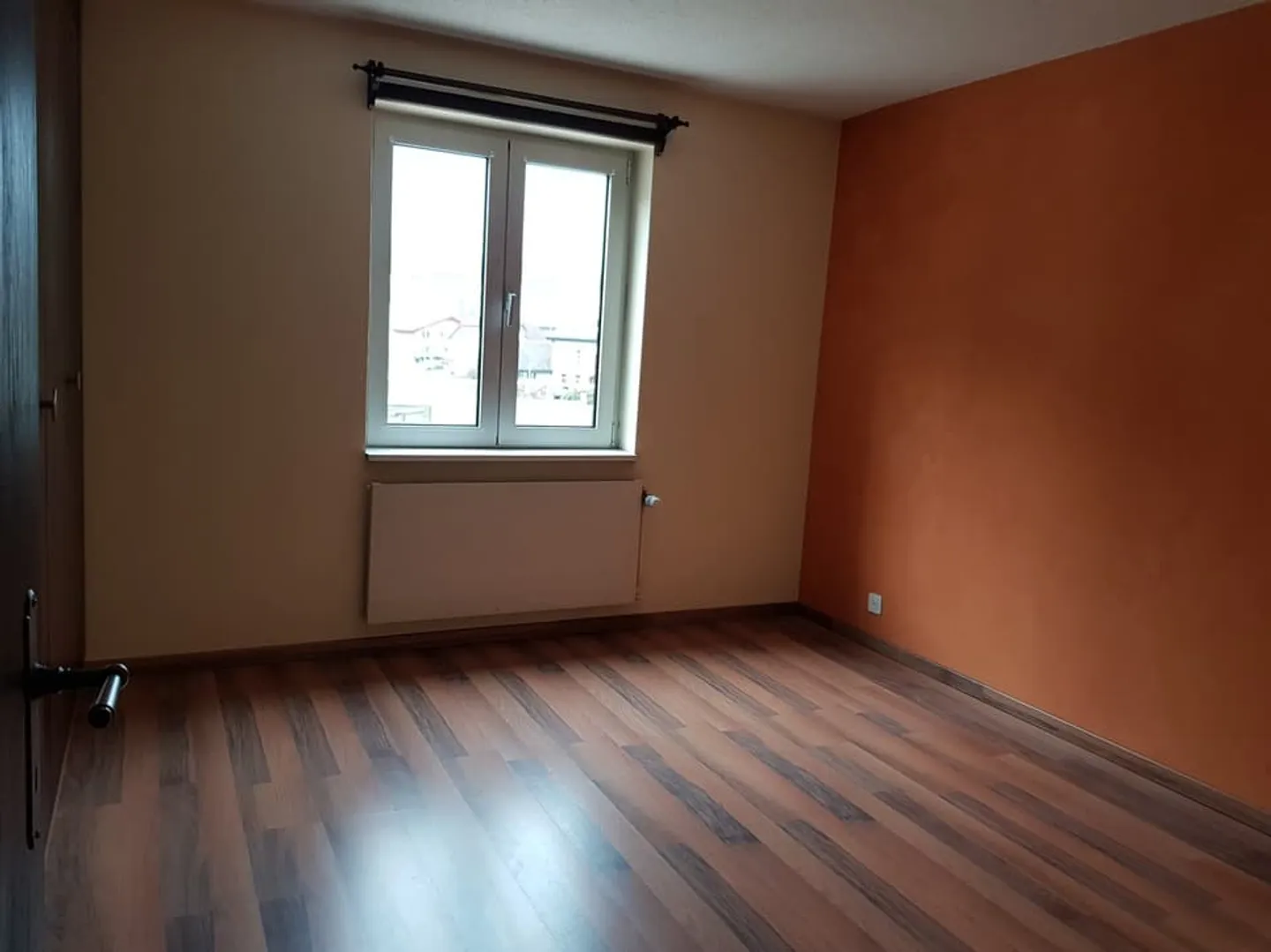 Magnificent 4.5-room apartment with fireplace in Val-de-Travers - Photo 5 of 13