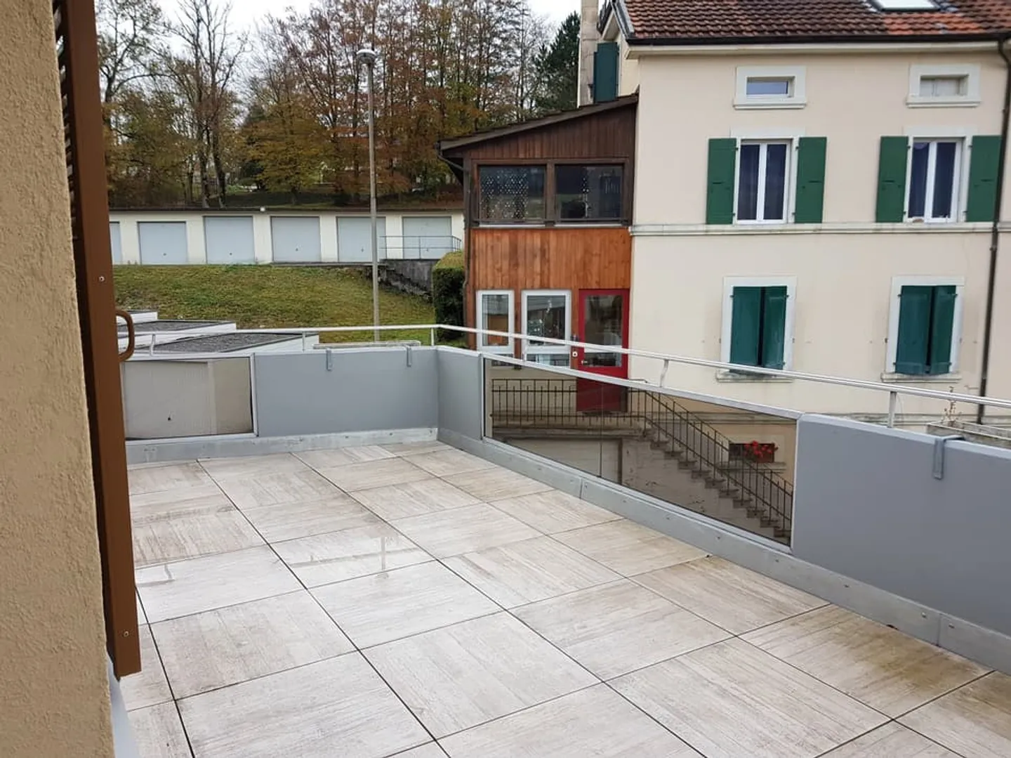 Magnificent 4.5-room apartment with fireplace in Val-de-Travers - Photo 12 of 13