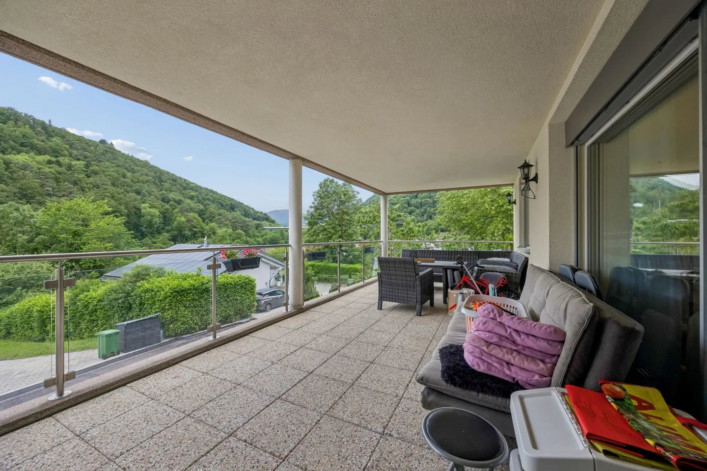 Multi-family house with two 4.5-room apartments offering numerous development opportunities - Photo 11 of 19