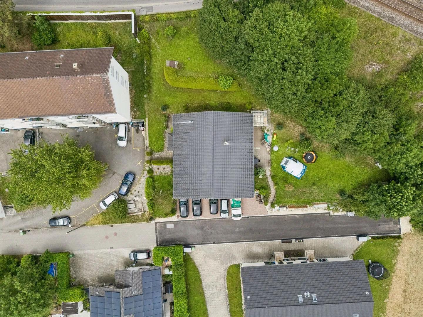 Multi-family house with two 4.5-room apartments offering numerous development opportunities - Photo 19 of 19