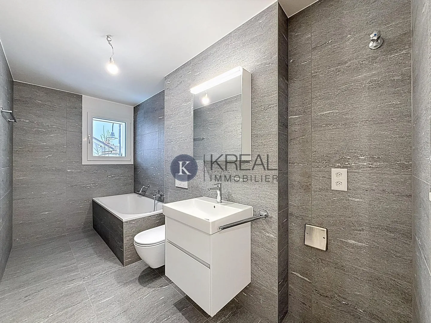 Modernes 4.5-Zimmer-Apartment mit Balkon - Foto 6 von 10