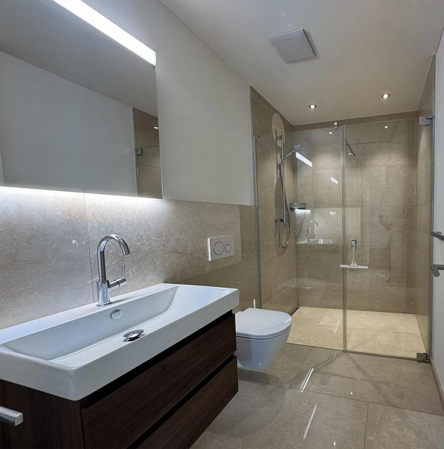 Vivre avec style dans le Seeblickpark - moderne, central et spacieux - Photo 5 sur 13