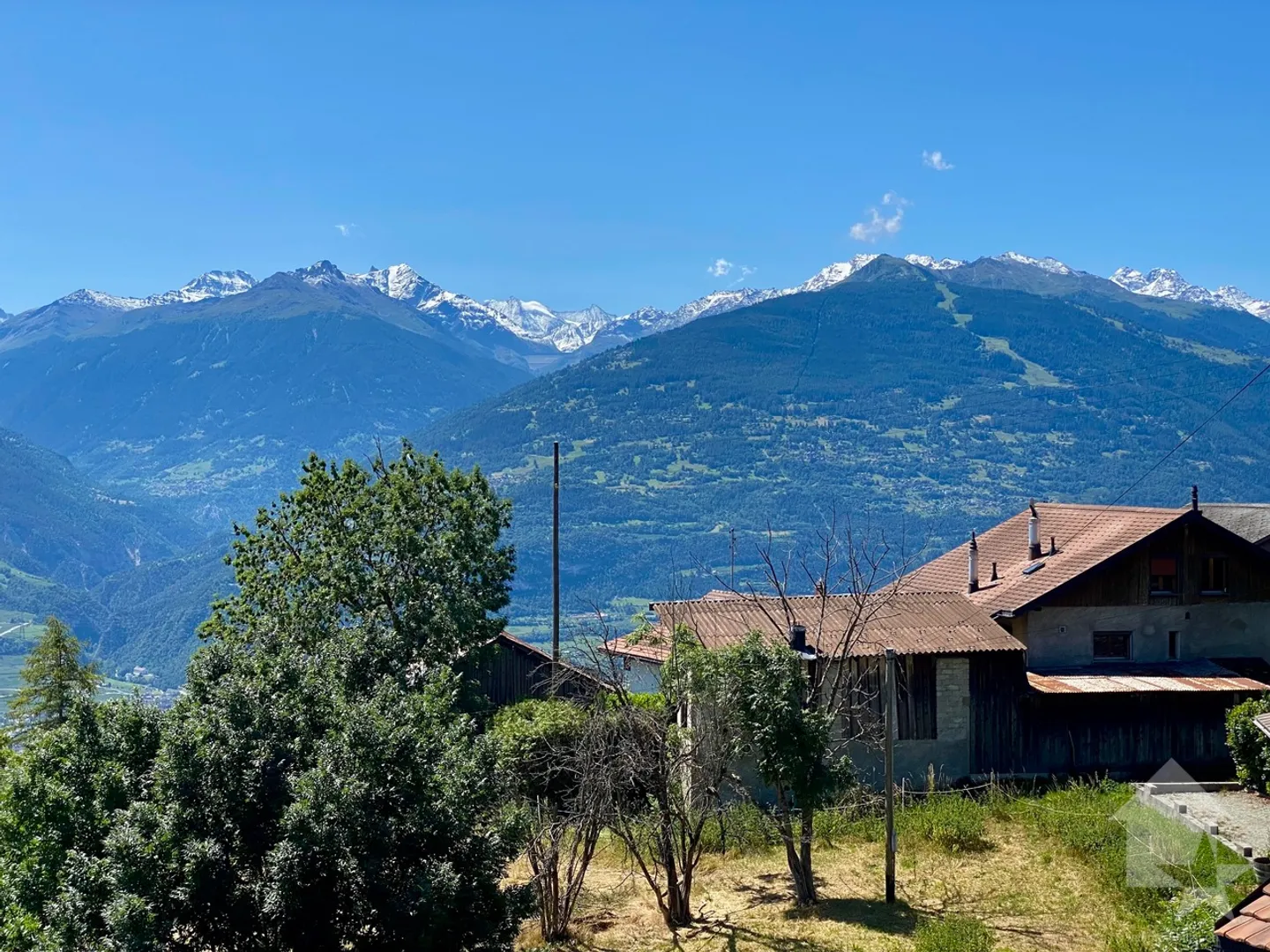 Appartamento accogliente di 4,5 stanze in posizione tranquilla da ristrutturare! - Foto 13 di 13