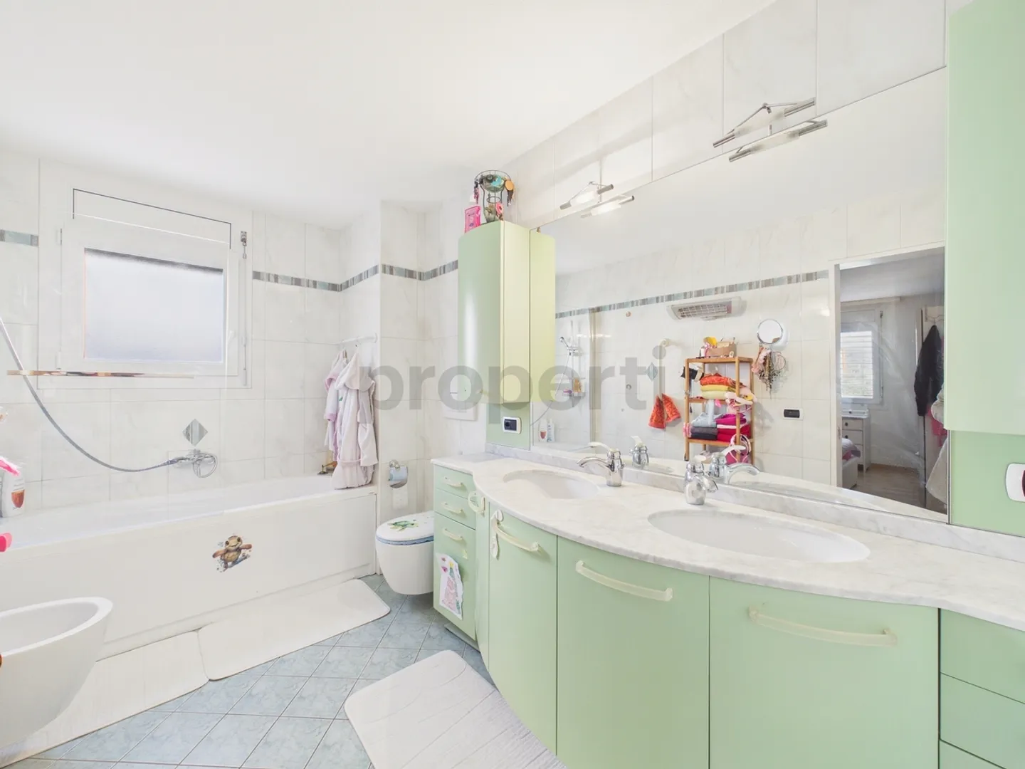 Splendid 5.5-room apartment in Arbedo-Castione - Photo 9 of 13