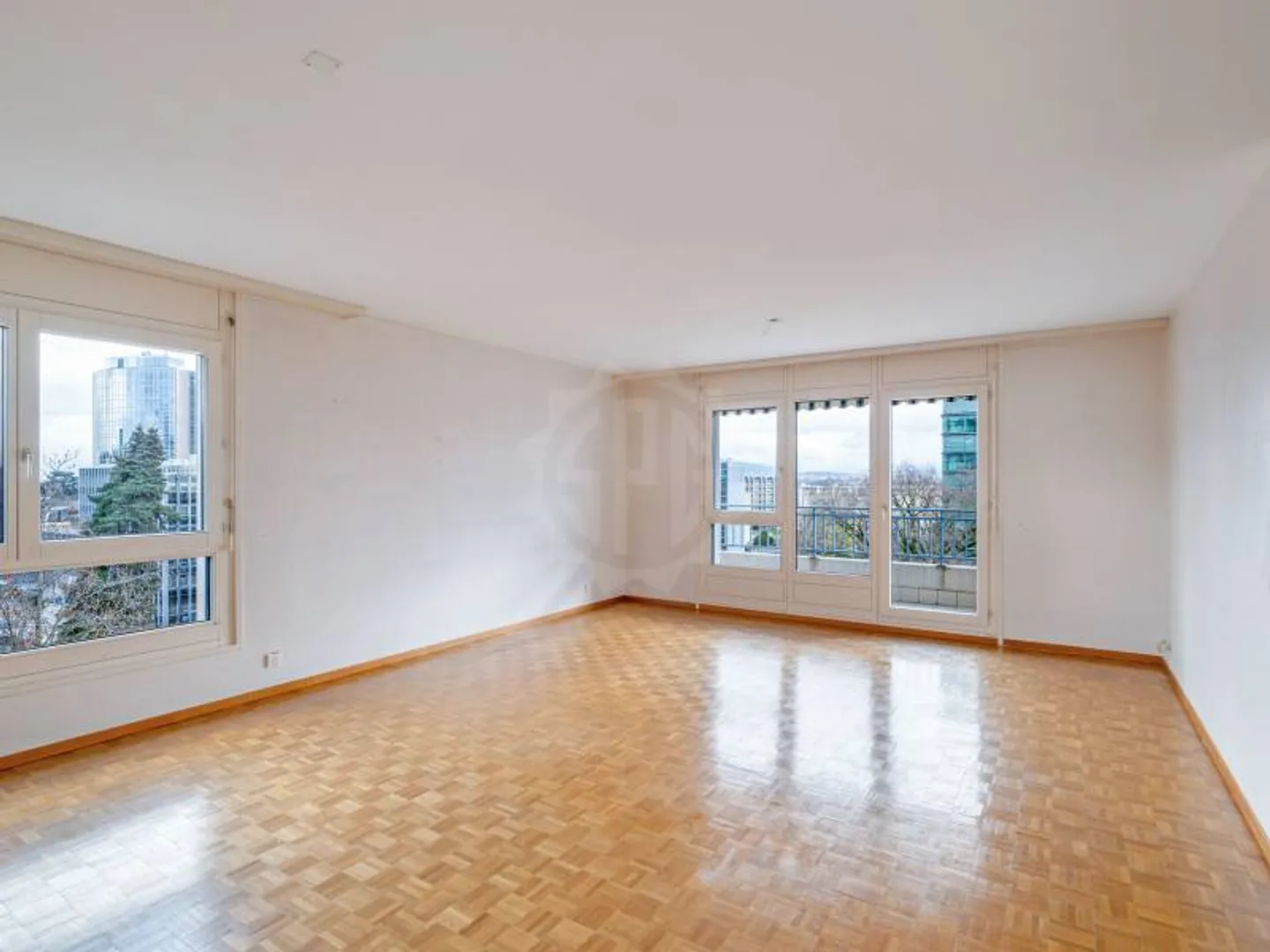 6-Zimmer-Wohnung - Foto 3 von 12