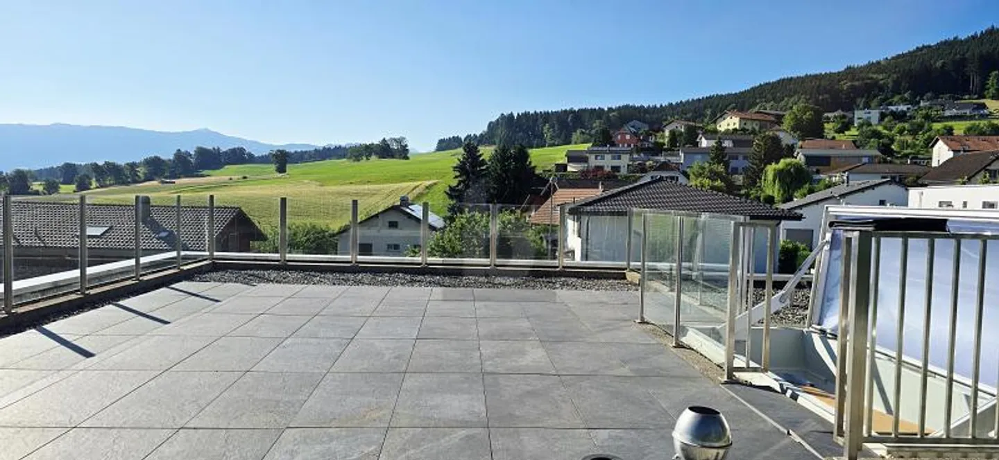 MAGNIFICENT APARTMENT WITH ROOFTOP - Photo 1 of 5